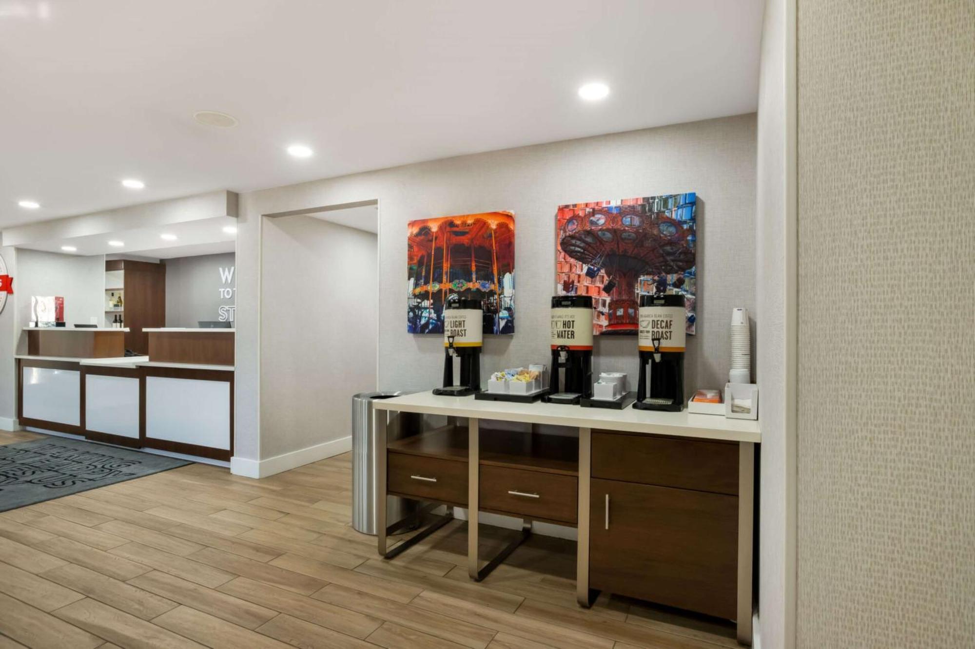 Hampton Inn Philadelphia/ווילו גרוב מראה חיצוני תמונה
